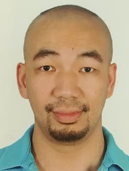 Xiao Liang Zhang, Michael 張䁱亮